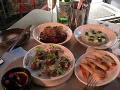 腌牛肉鞑靼配炸洋薊片-Ocean's Table 欧舍
