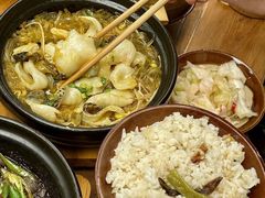 -有红鸡毛店·砂锅菜(抚琴夜市店)
