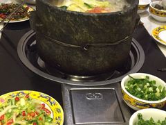 -龍歌自助小火锅(市南金茂湾店)