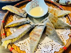 -桥边小楼·手工云南菜·古城观景小楼