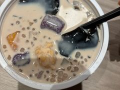 -黄氏水牛奶甜品世家(空港新天地店)