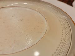 奶油松茸蘑菇汤-莫斯科餐厅