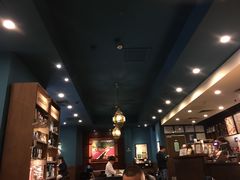 大堂-星巴克臻选(上海中环广场2F店)
