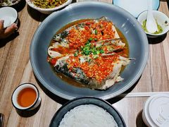 -三湘四水正宗湘菜(君峰路店)