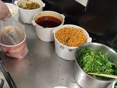 米粉-江三王记牛杂馆(总店)