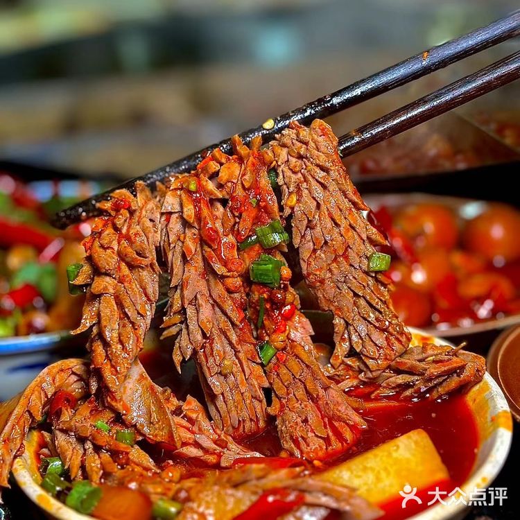 真的爱惨了这种火锅店，好吃又出片！