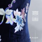 丝绒旗袍手感丝滑，有韧性