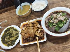 -朱大嘴肥肠血旺(福字街店)