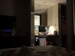 -桔子酒店(上海西藏北路地铁站店)