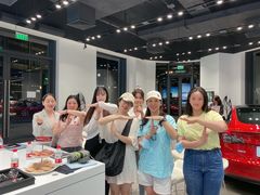 -TESLA 特斯拉(上海太古汇体验店)