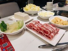 -德林酸菜鱼火锅(南丹店)