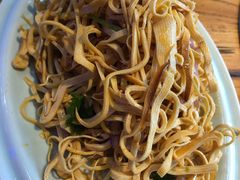 -山河屯铁锅炖(哈西站店)