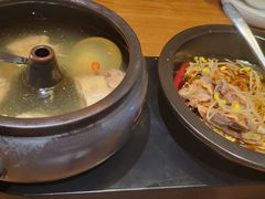 -云海肴·汽锅鸡·云南菜(天山百盛优客店)