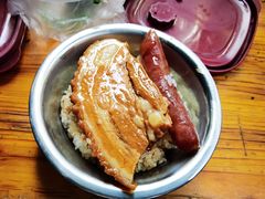 -梁阿婆廿年老牌扣肉糯米饭