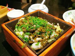 烫口石锅雪花鱼-老头儿油爆虾·知味杭州(爱琴海购物中心)