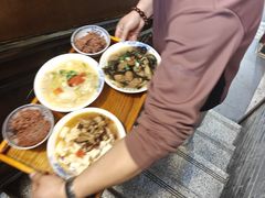 -蓝田九大碗民俗食府(蓝田店)