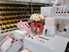 -Dior迪奥(上海世茂广场店)