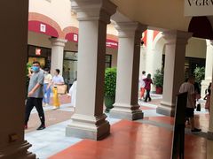 -佛罗伦萨小镇广佛名品奥特莱斯(疏港路店)