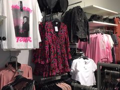 -H&M(天一广场店)