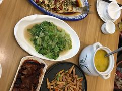 -乌镇那一年小院主题餐厅(甘泉西路店)