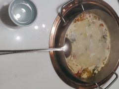 -洪氏嗨捞·猪肚鸡火锅(阳光天地店)