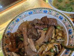 -金杨拉面王小吃面馆·牛三宝面·红烧牛肉粉