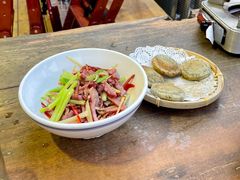 -富正毅三下锅·湘西韵味(天门山索道店)