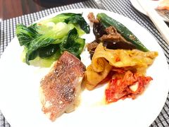 -广州万富希尔顿酒店·感趣自助餐厅·金秋蟹宴生蚝海鲜刺身