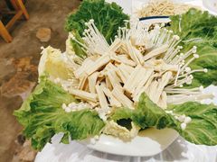 -霄汉牛三鲜湖北砂锅菜(万松园2店)