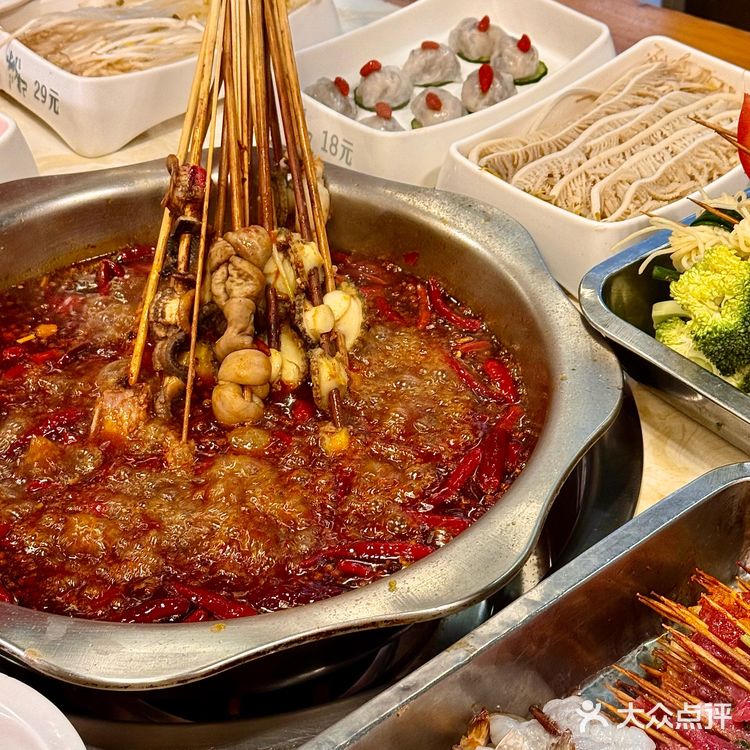 成都人私藏20年的串串。。在我心目中排名前三