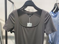 -URBAN REVIVO(上海中庚漫游城店)