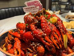 -巴厘龙虾·榜首油焖大虾(音乐学院·沿江酒馆店)