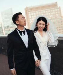 点击看大图 -挪娅婚纱摄影皇家会所