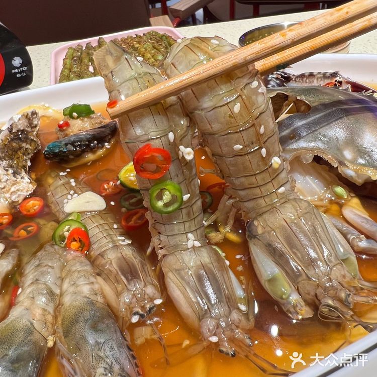 兴隆烧烤一定要冲！新鲜的生腌无法抗拒，基本桌桌必点！