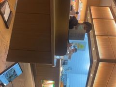 -蜜桃餐厅·伴山(湖滨商业街店)