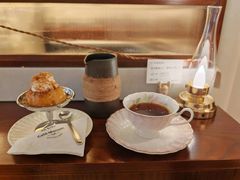 -Café Monson