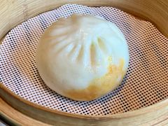 六月黄蟹粉鲜肉大包-新荣记(西溪湿地店)