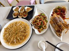 -覃记海鲜美食餐厅