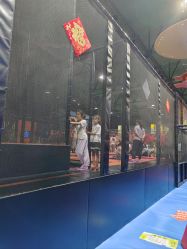 -飞吧潮玩运动蹦床游乐场