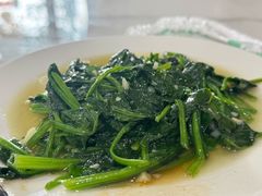 -余杨鸭鸭餐厅