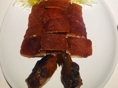 烤乳猪-三号黄浦会Canton Table