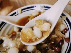 QQ冰汤圆-正南齐北·老街糯米团(洪崖洞店)