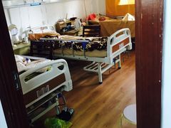 多人房间环境-怡百康养老院