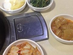 开胃小菜-郑阿姨的家·이모네·韩料&烤肉(武川路店)
