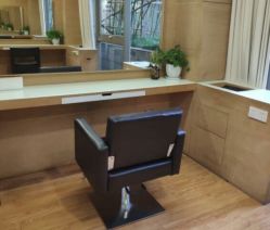 -CARR SALON