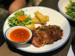 西贡炭烧烤猪颈肉配菠萝-美奈小馆·越南料理(中航城君尚购物中心店)