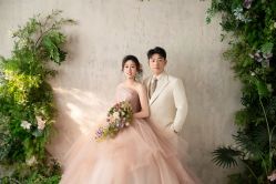 -雪中彩影婚纱摄影·微光艺术中心