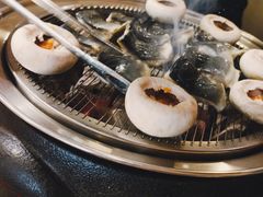 -围炉肉舍•炭烤活鳗•丹东海鲜烤肉(步行街店)