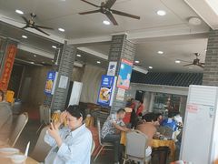 -鹏城人家海鲜酒家·23年老字号(较场尾店)