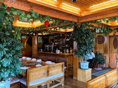 大堂-三兄弟餐吧